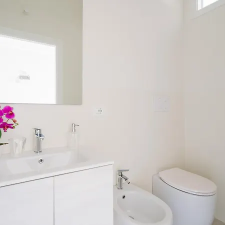 White House - Salento Selection
